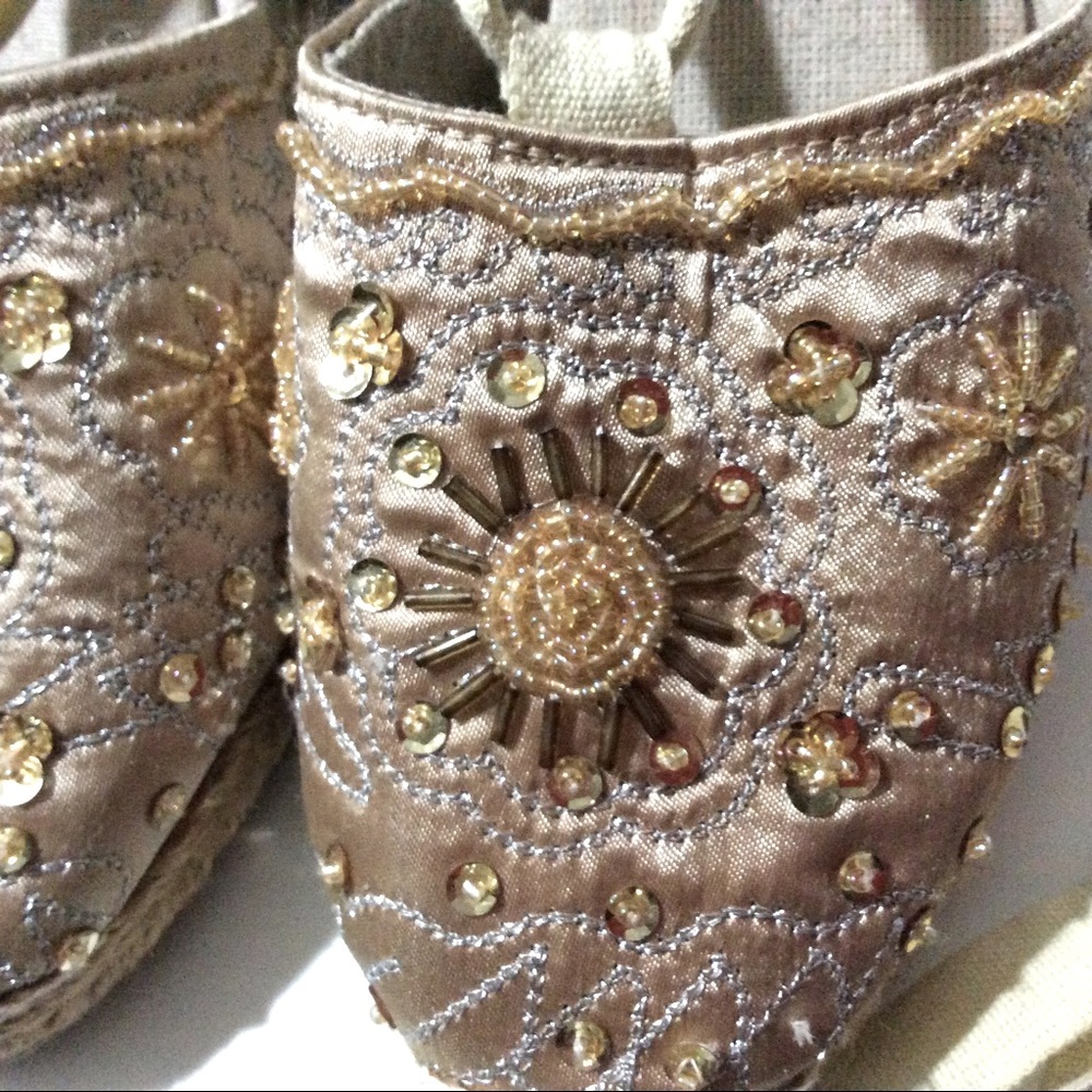 NWOT Roberto Vianni espadrille wedges